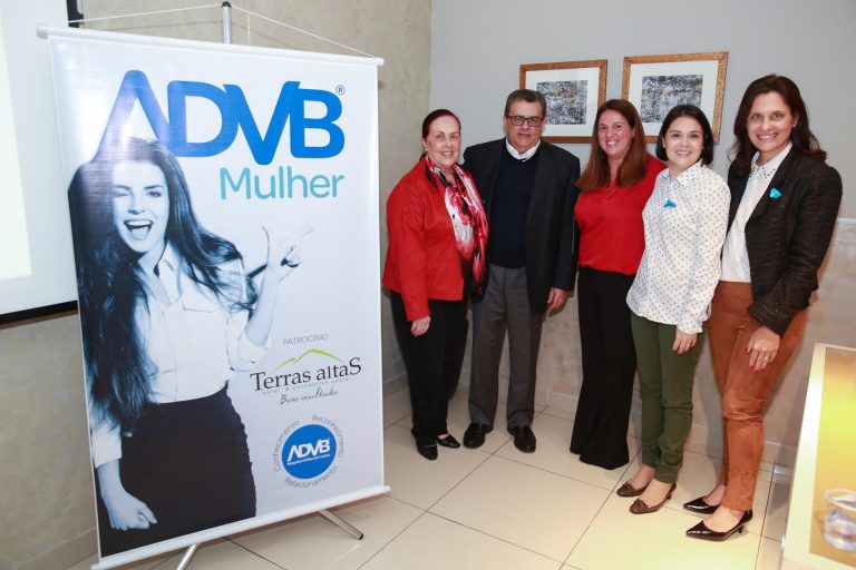 ADVB assina Wep´s e HeforShe da Onu Mulheres